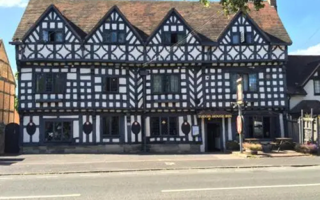 The Tudor House Hotel