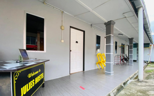 Julies Hostel Taman Negara
