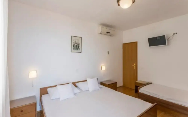 Vedra- Free Parking and Close to the Beach - D4