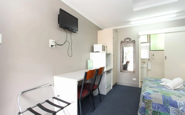 Tandara Hotel Motel