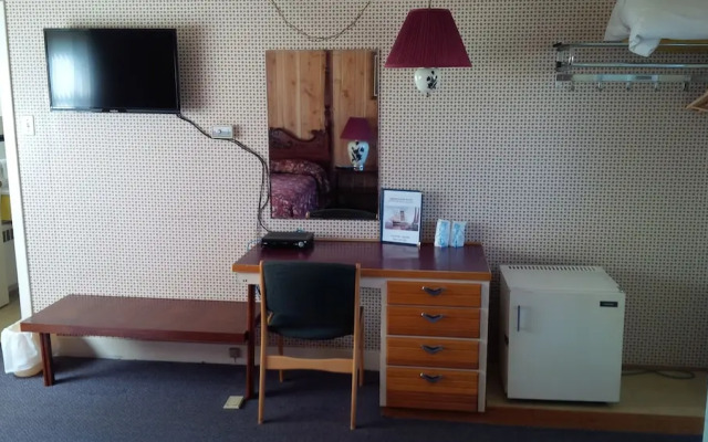 Windjammer Motel