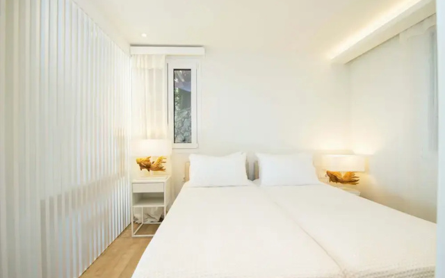 Glyfada Glow Suites by Corfuescapes