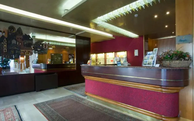 Hotel Real Del Mayab