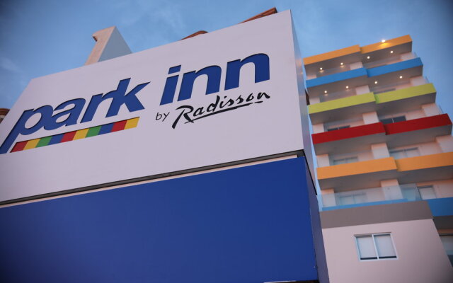 Отель Park Inn by Radisson Mazatlán вид на фасад