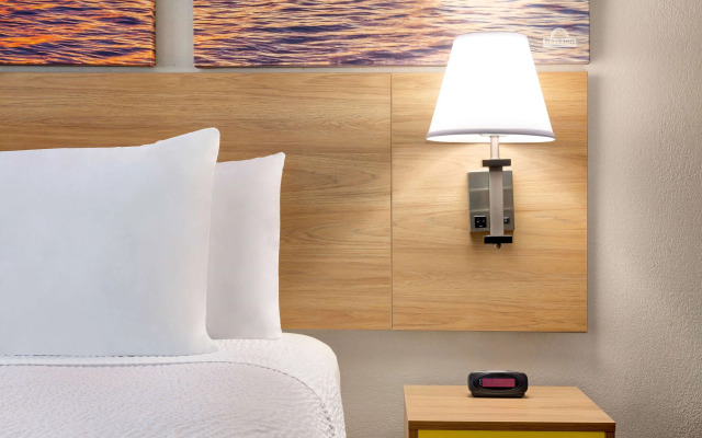 Days Inn by Wyndham Kansas City International Airport