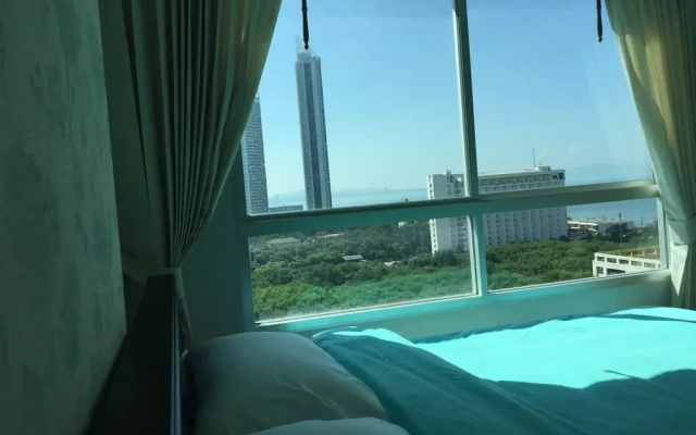 Lumpini Seaview Top Floor