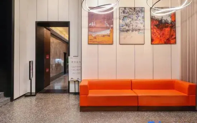 Mujiangnan Hotel (Nanjing Xinjiekou Subway Station Friendship Square)