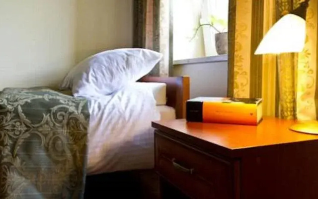 Hotel Brochów