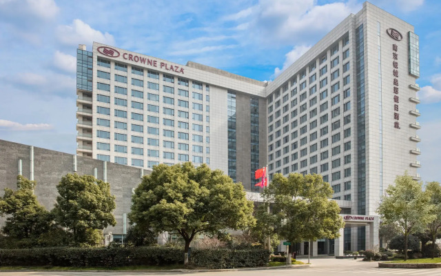 Отель Crowne Plaza Nanjing Jiangning вид на фасад