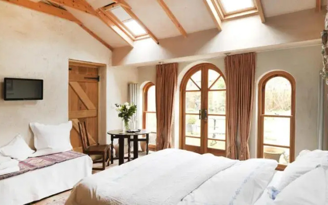Machado Gallery B&B