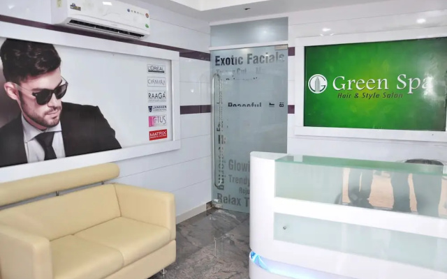 Hotel Green Palace