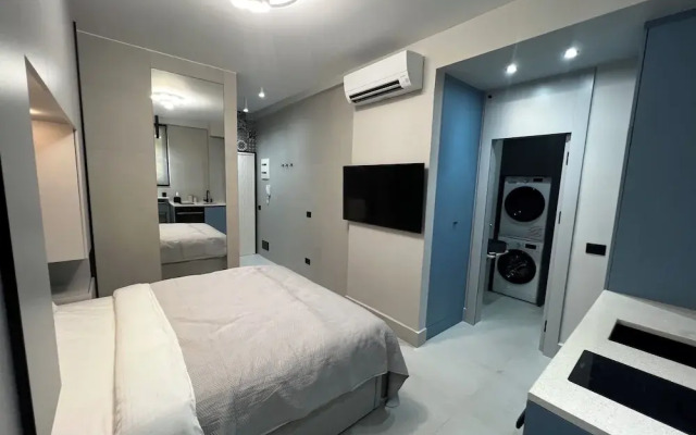 Golden Beach Suites