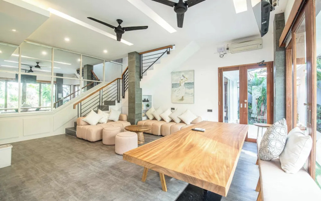 Beautiful 3BR Center Seminyak
