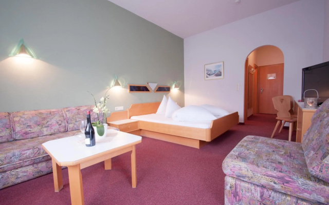 Hotel Alpenfriede