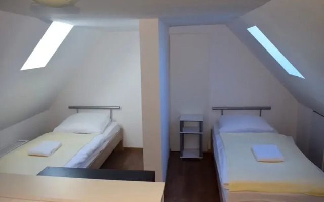 AB Apartment 63