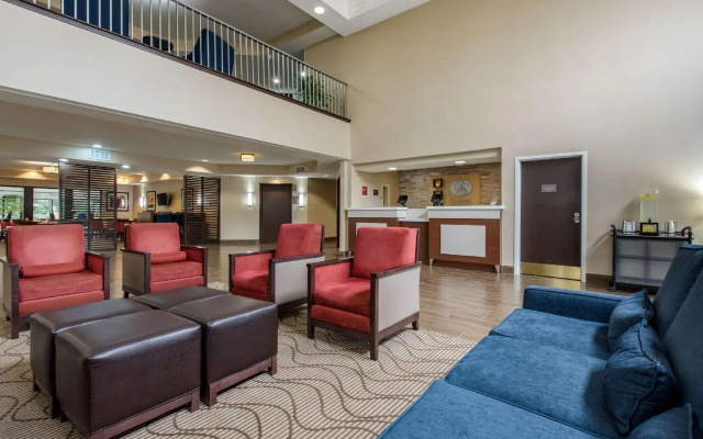 Comfort Suites Lafayette University Area