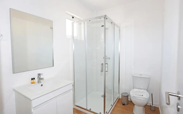 X 10 - 2 Bed Apartment in Quinta da Ponte