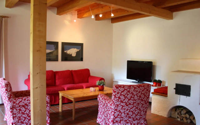 Chalet in Goldegg Near Ski Slopes