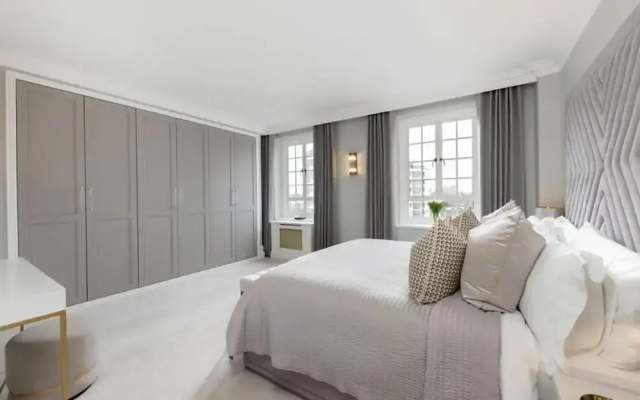 Chelsea Manor Apartment Retreat With 2 Bedrooms