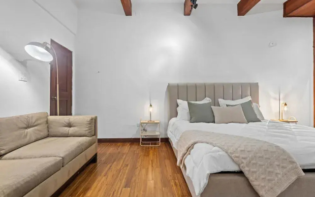 Otium Rentals Penthouse w 2 Terraces