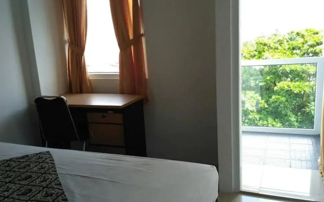1br Apartment With Pool