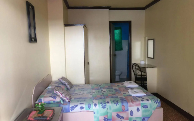 Casa Rey Francis Pension House