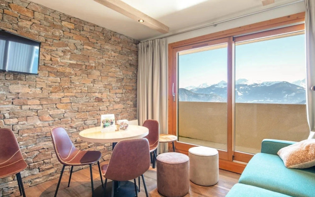 3-guest Terrace Stay in Doucy Village