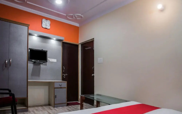 OYO 17395 Ananta Inn (unit Of A S International)