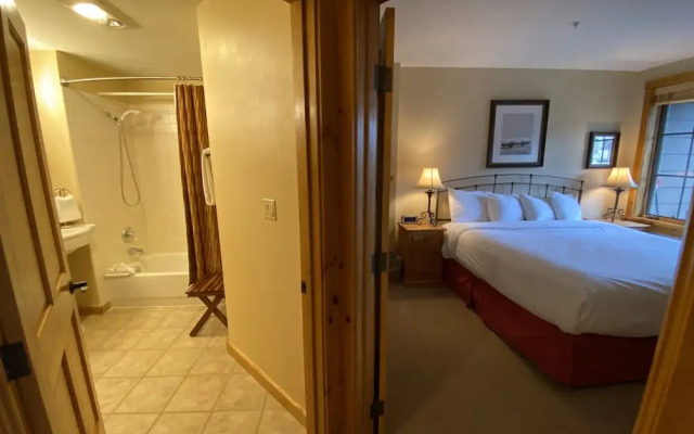 Dakota Lodge 8481