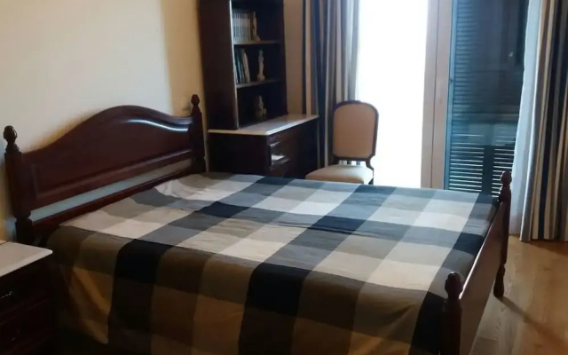 Pdelgada 3-bed House, Sleeps 6, Parking & Sea View