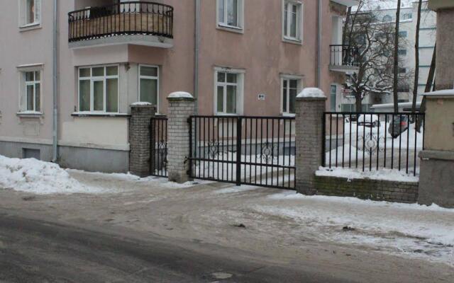 Отель Raua 26 Apartment Эстония, Таллин - отзывы, цены и фото номеров - забронировать отель Raua 26 Apartment онлайн вид на фасад