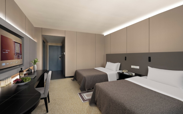 Guizhou Fengrun Karst Hotel
