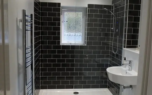 3 Summertown Court