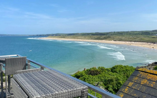 Golden Sands