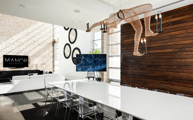 Old Town Scottsdale Iconic Modern Mansion