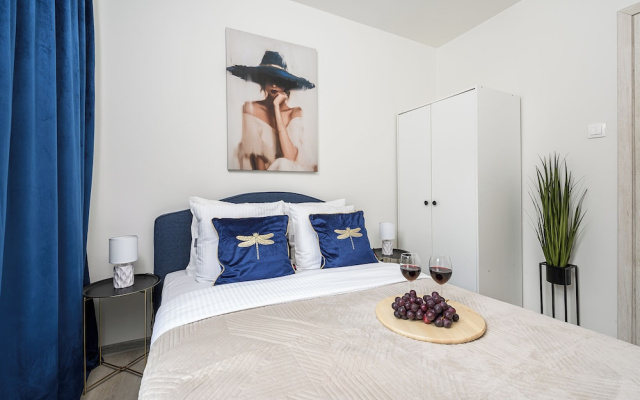 Lumina cozy 3-room apart near the metro
