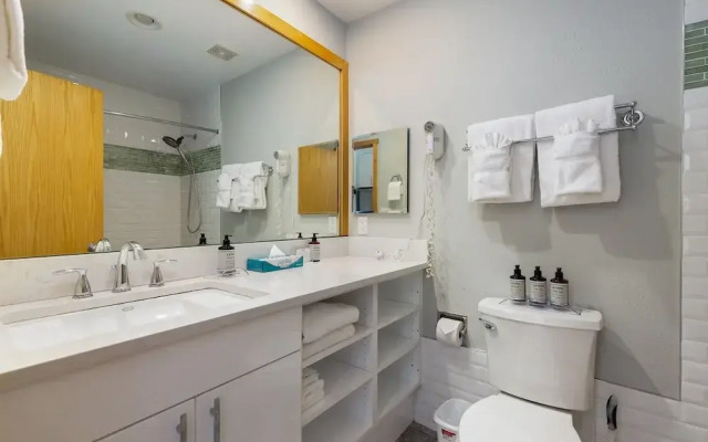 2754 Slopeside Condo by RedAwning