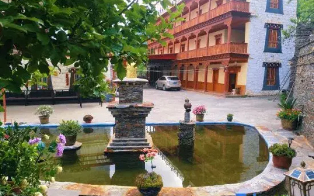 stockade  view  guesthouse