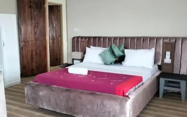 Zanzi Breeze Villa