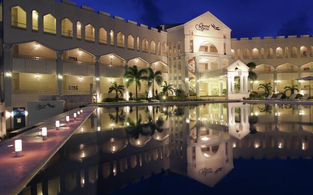 Отель Boracay Grand Vista Resort & Spa Филиппины, остров Боракай - отзывы, цены и фото номеров - забронировать отель Boracay Grand Vista Resort & Spa онлайн вид на фасад