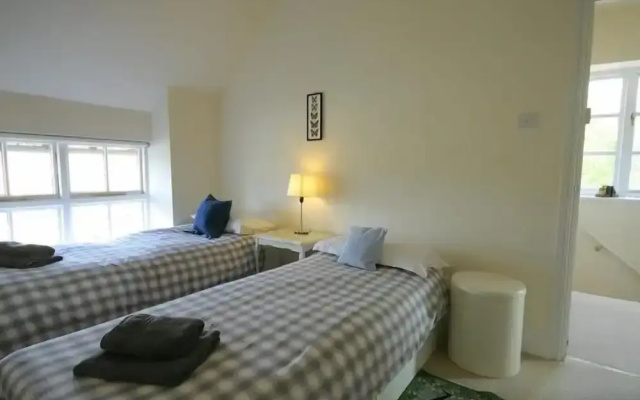 Honeysuckle Cottage