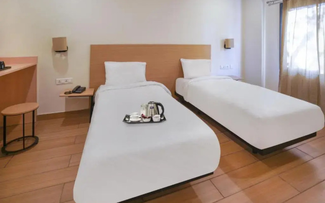 Super OYO Townhouse 942 The Pallagio