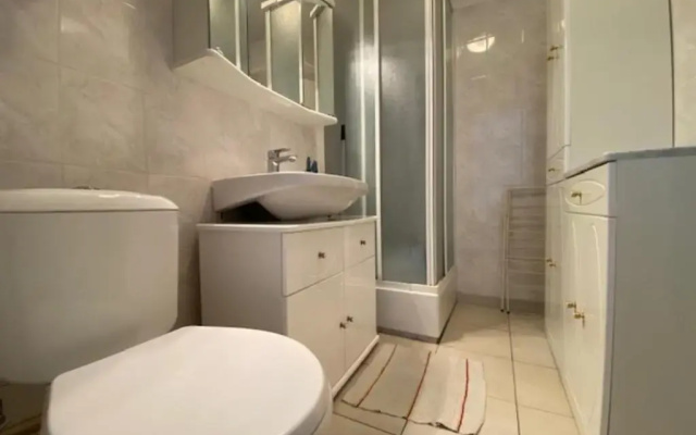 Cosy 36m With Balcony Near The Beach!