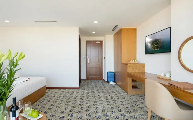 Record Hotel