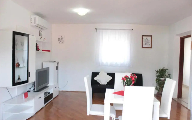 Apartments Ustavdic