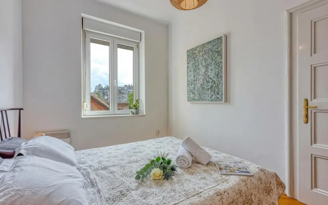 Spacious Apartment In Heart Of Zagreb