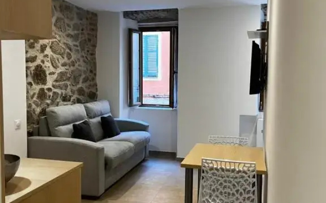Charmant Studio Au Cœur de la Rue Fesch D'ajaccio