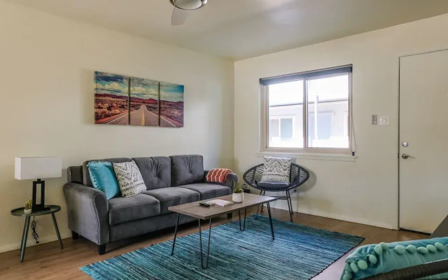 Nob Hill Apartments by Frontdesk