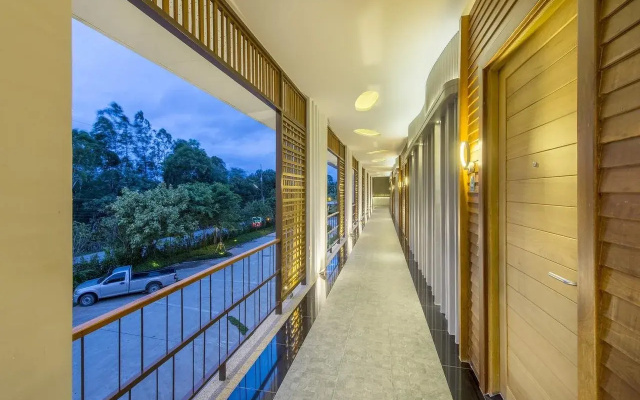 Baan Rim Ao