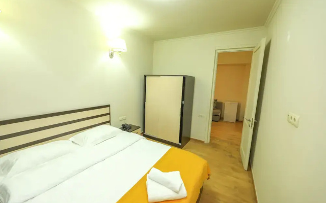 Hotel Modern House